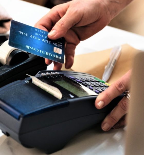 Comercio solicita reducción de comisiones bancarias tras nueva ley
