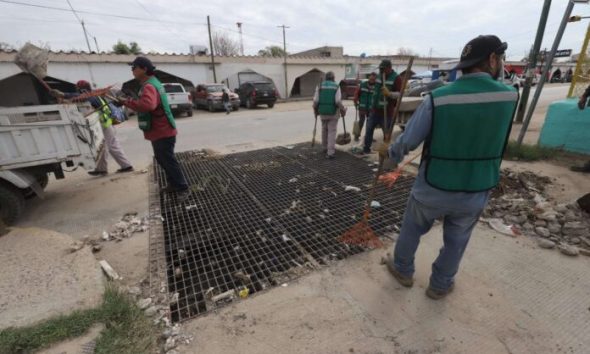 Refuerzan limpieza de alcantarillas ante pronóstico de lluvias