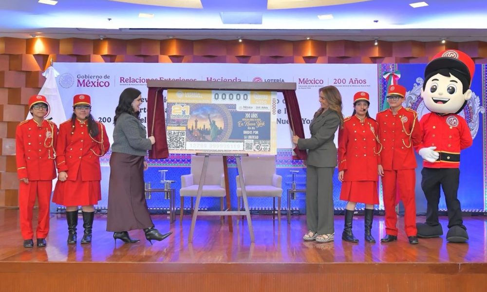 Lotería Nacional presenta billete por bicentenario del Consulado en Nueva York