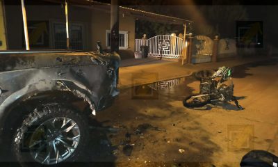 En Buenaventura: Mueren dos motociclistas tras chocar contra pickup estacionada