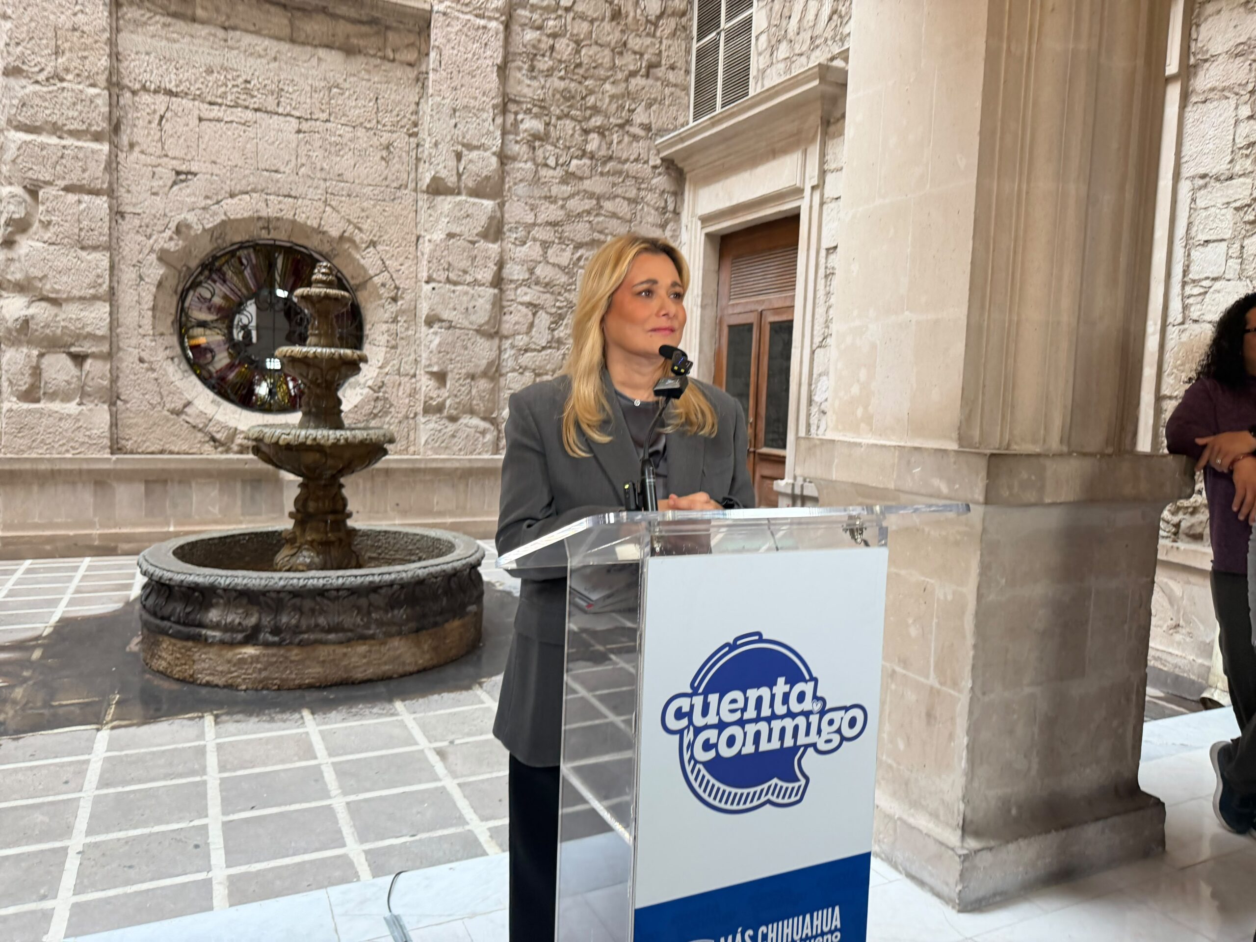 Maru Campos anticipa cambios en su gabinete por elecciones de 2027
