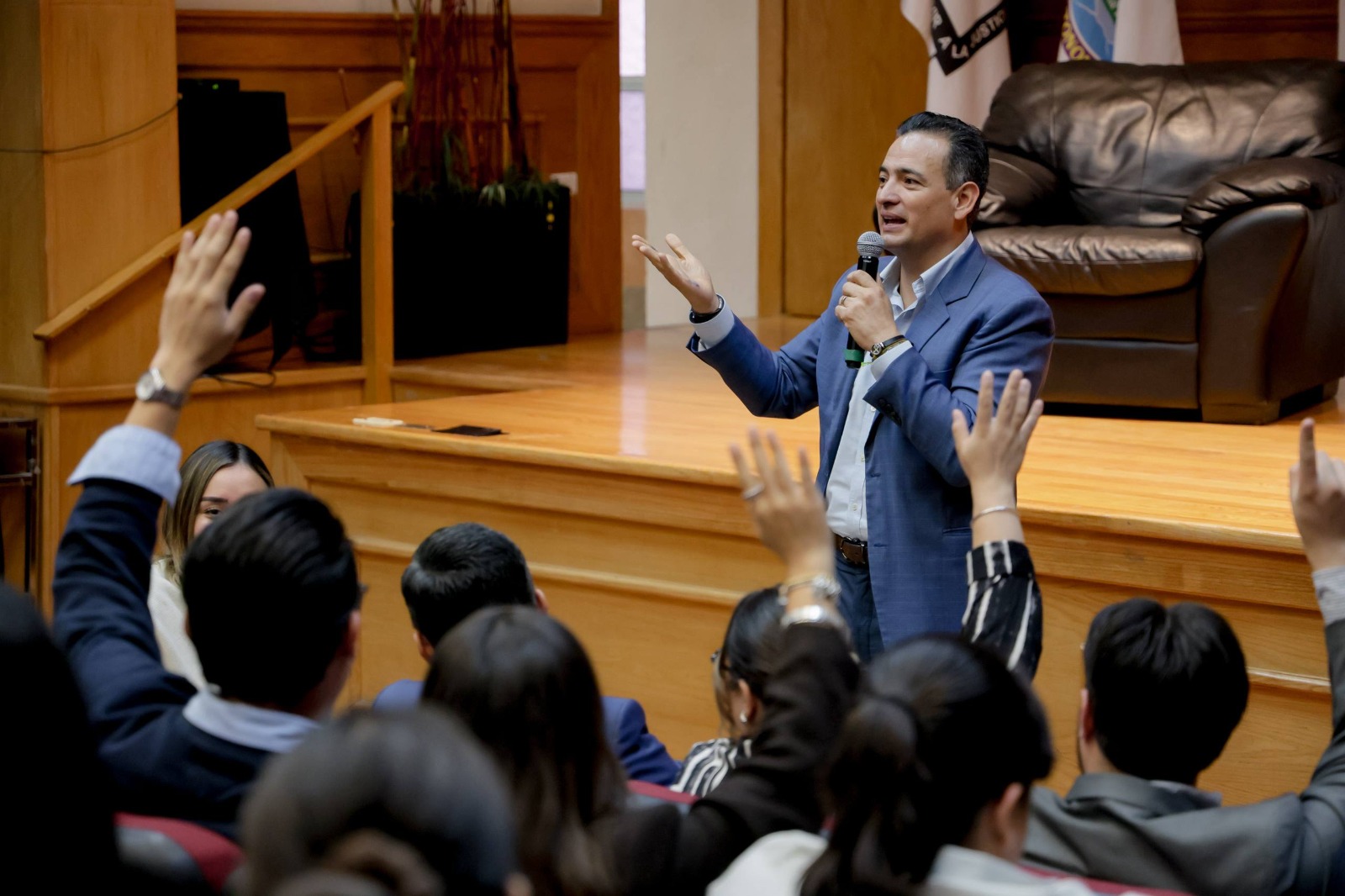 Bonilla propone alinear educación con necesidades productivas en Chihuahua