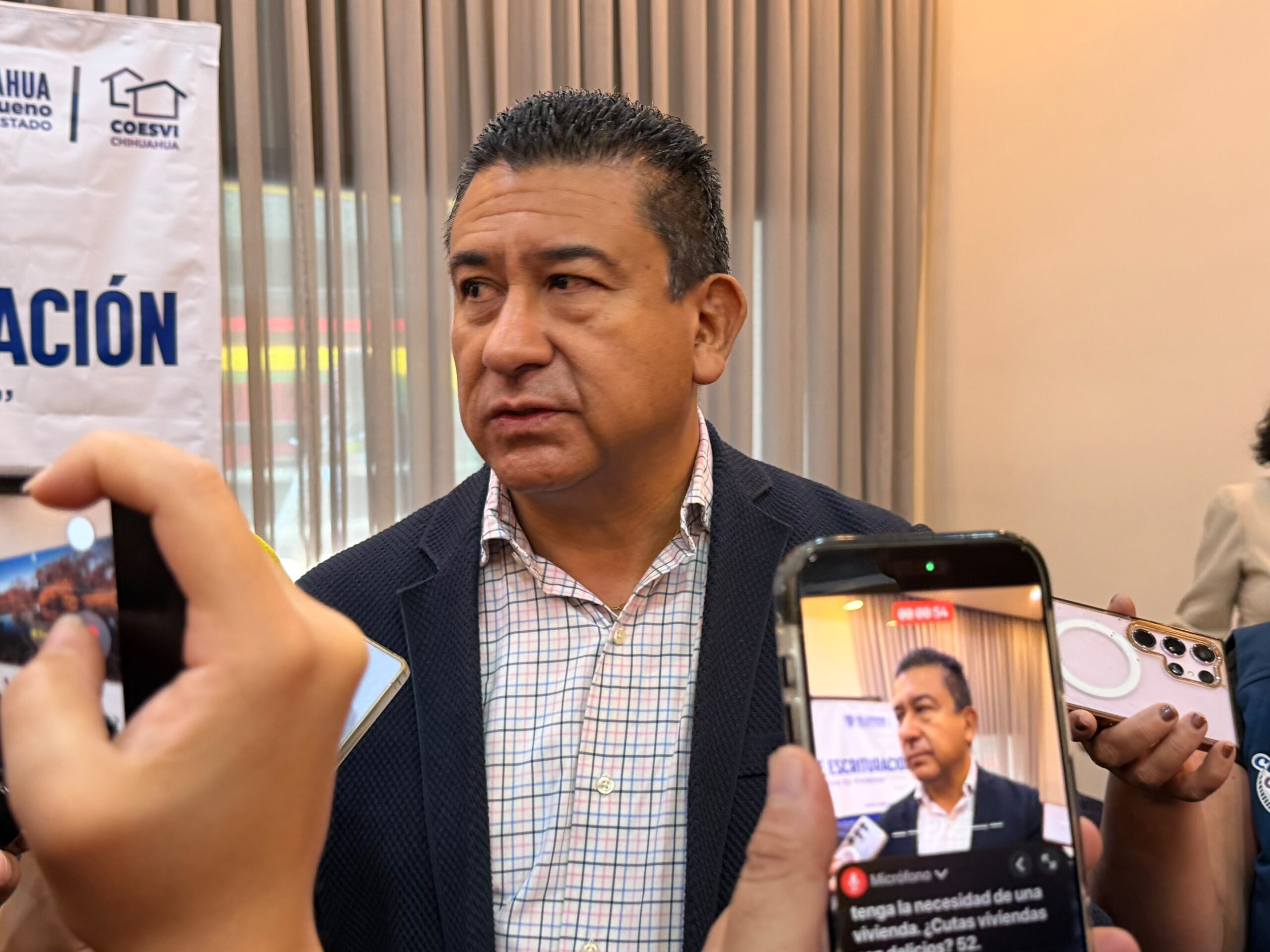 Cinco familias regularizan viviendas de Pensiones Civiles en Chihuahua