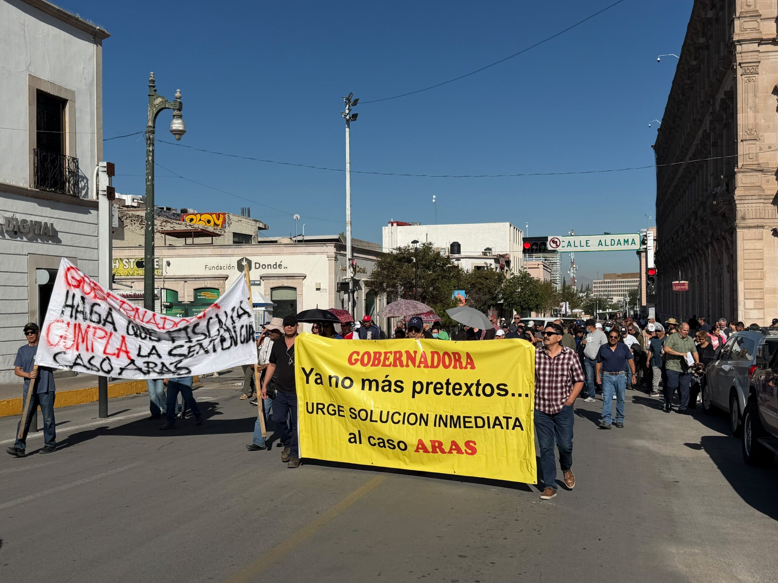 Afectados por Aras se reúnen con Fiscalía en busca de reparación