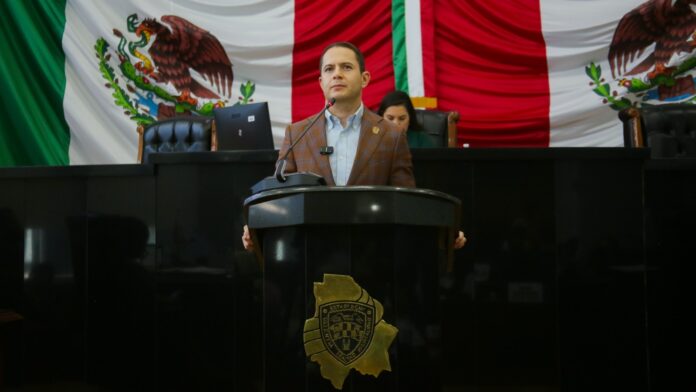 Exhibe Villalobos presuntos negocios millonarios en el IMSS mientras persiste desabasto de medicamentos y protestas