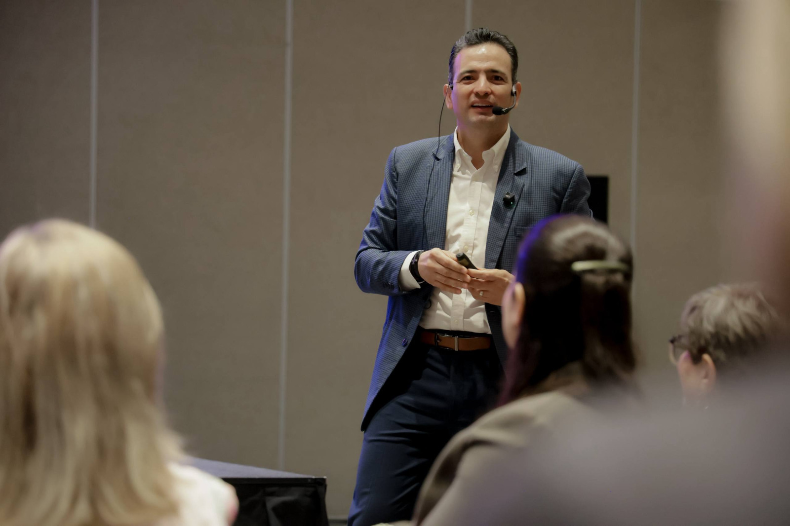 Marco Bonilla presenta estrategias para fortalecer turismo en Chihuahua