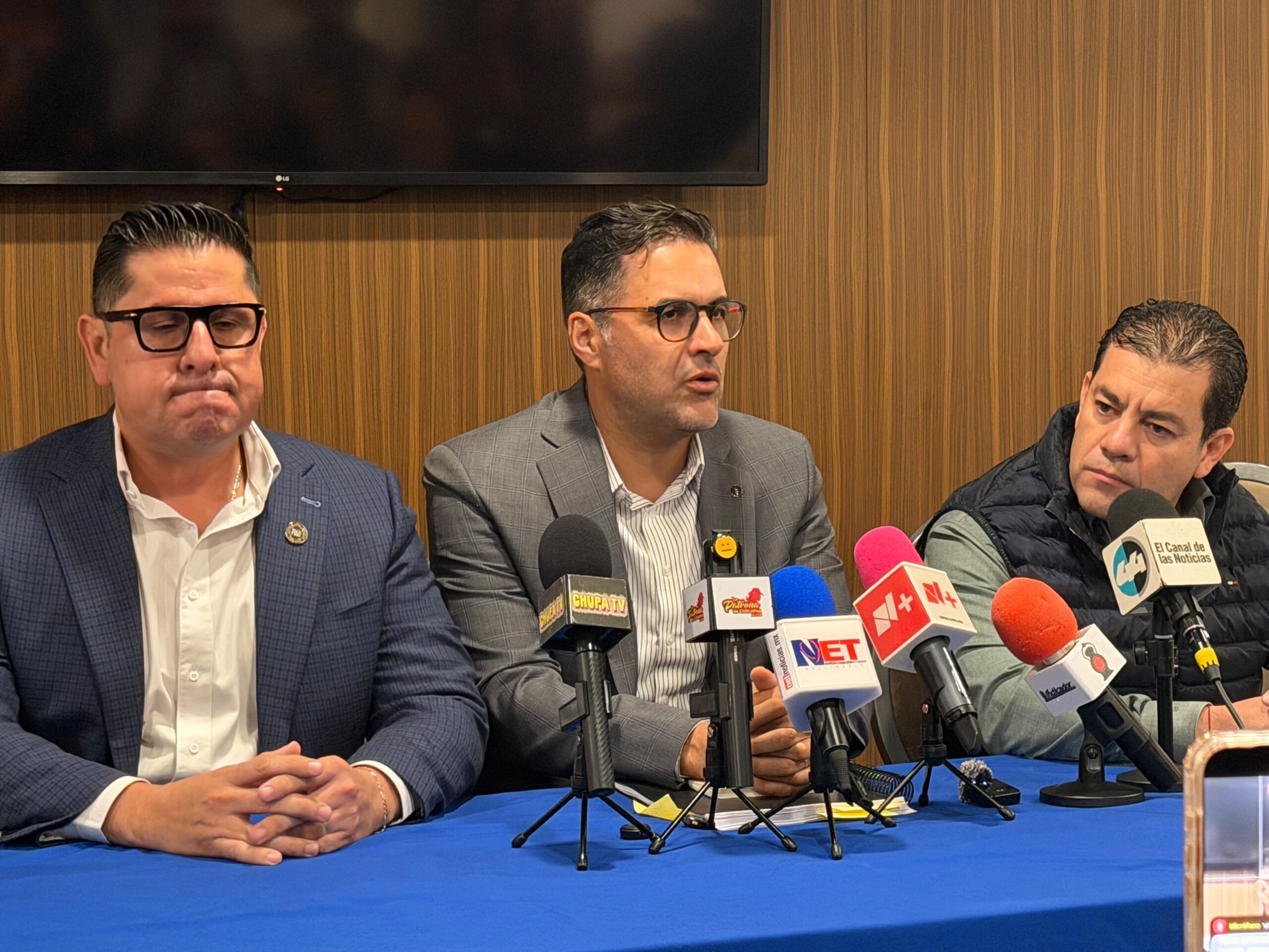 Defensa de Jáuregui asegura que no hay pruebas de traición a la patria