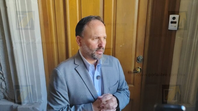 De la Peña arremete contra la deuda federal y acusa a Morena de gastar recursos en obras cuestionadas