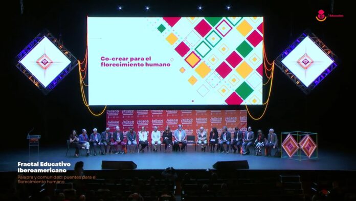 Participa titular de la SEyD en 8.º Congreso Educativo Internacional en Jalisco