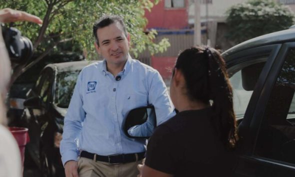 Escucha Marco Bonilla propuestas y necesidades de vecinos de la colonia Juárez Nuevo
