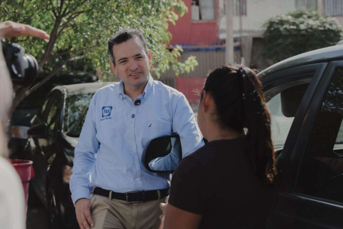 Escucha Marco Bonilla propuestas y necesidades de vecinos de la colonia Juárez Nuevo