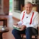 AMLO critica a EU y presenta nuevo libro dedicado a Claudia Sheinbaum