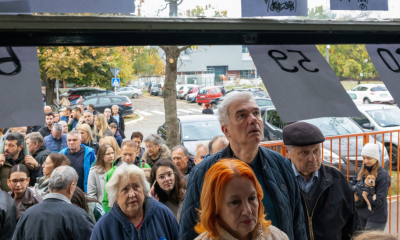 Alta participación electoral en Serbia en medio de tensiones políticas