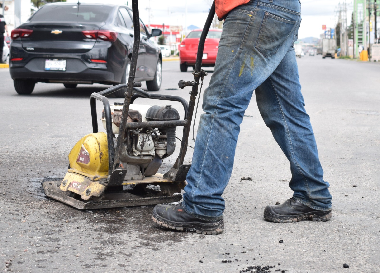 Municipio de Chihuahua atenderá 13 zonas con bacheo este 6 de octubre