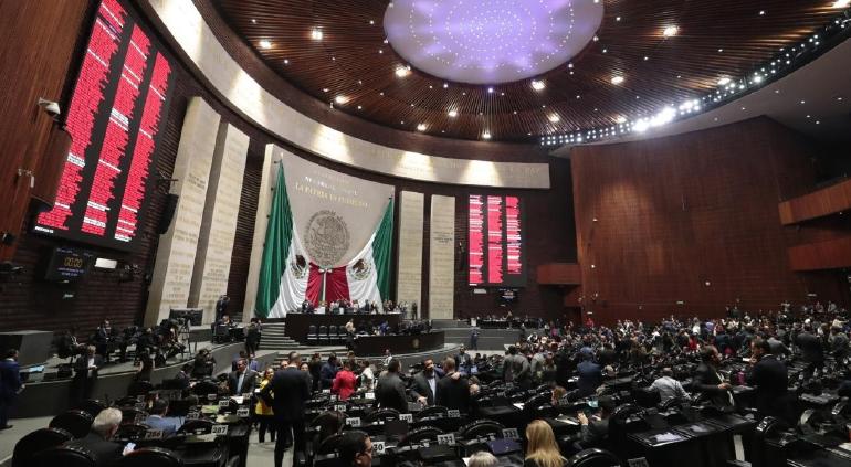 Diputados aprueban reforma a la Ley de Autor entre acusaciones de censura