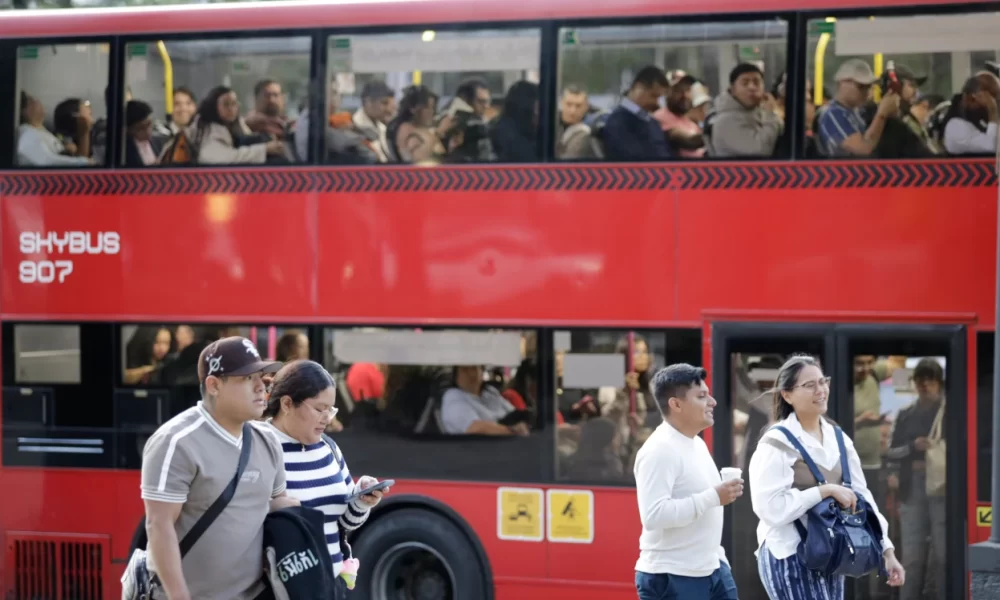 Sector privado prevé margen fiscal limitado para 2027 y recortes en educación