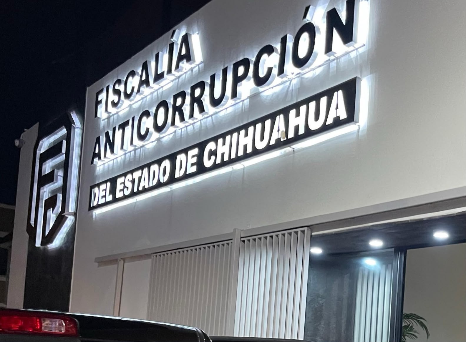 Exservidora pública vinculada a proceso por peculado de 645 mil pesos en Chihuahua