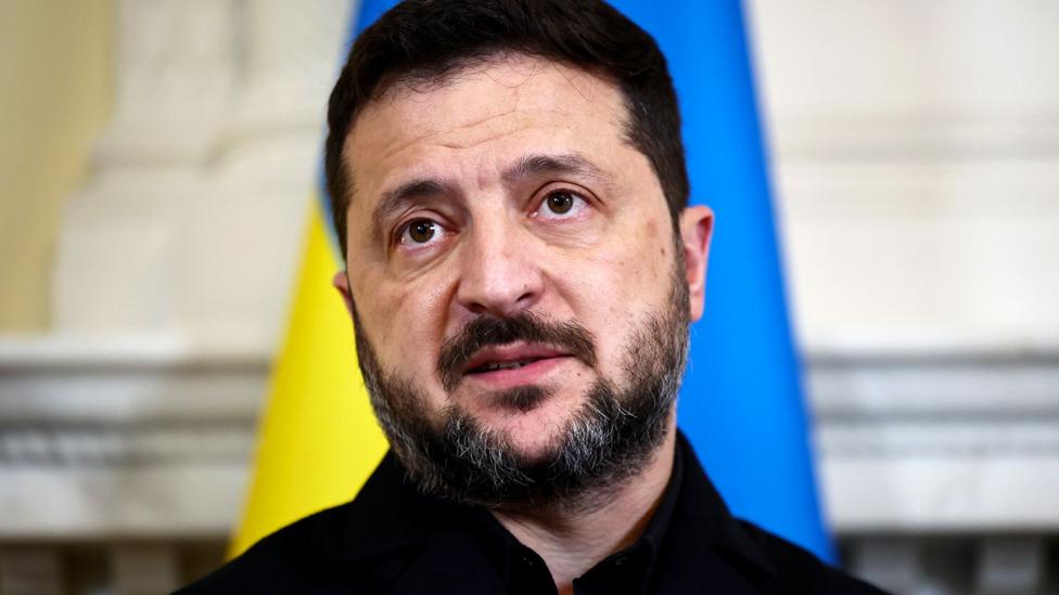 Ucrania reanuda ataques a refinerías rusas, afirma Zelensky