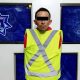 Lo arrestan robando partes de camioneta robada