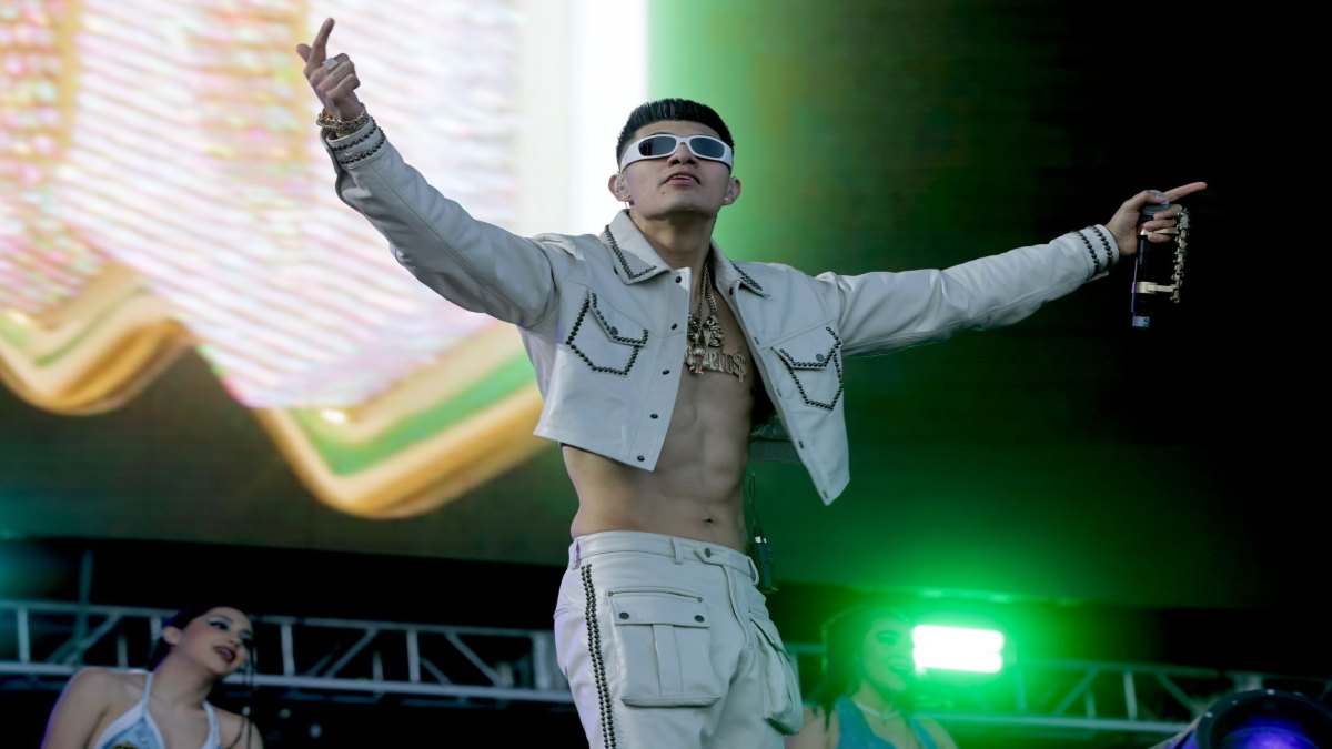 El Bogueto abandona concierto tras incidente con fans en Veracruz