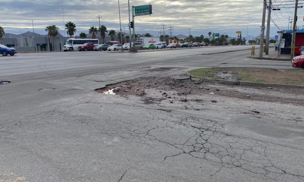 Lluvias generan baches en calles y avenidas de Chihuahua