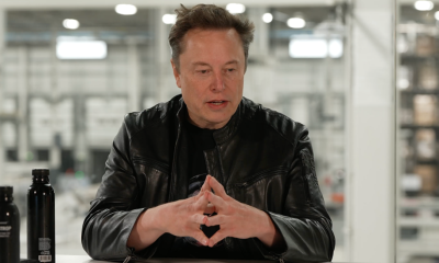 Elon Musk considera fusión entre Tesla y SpaceX