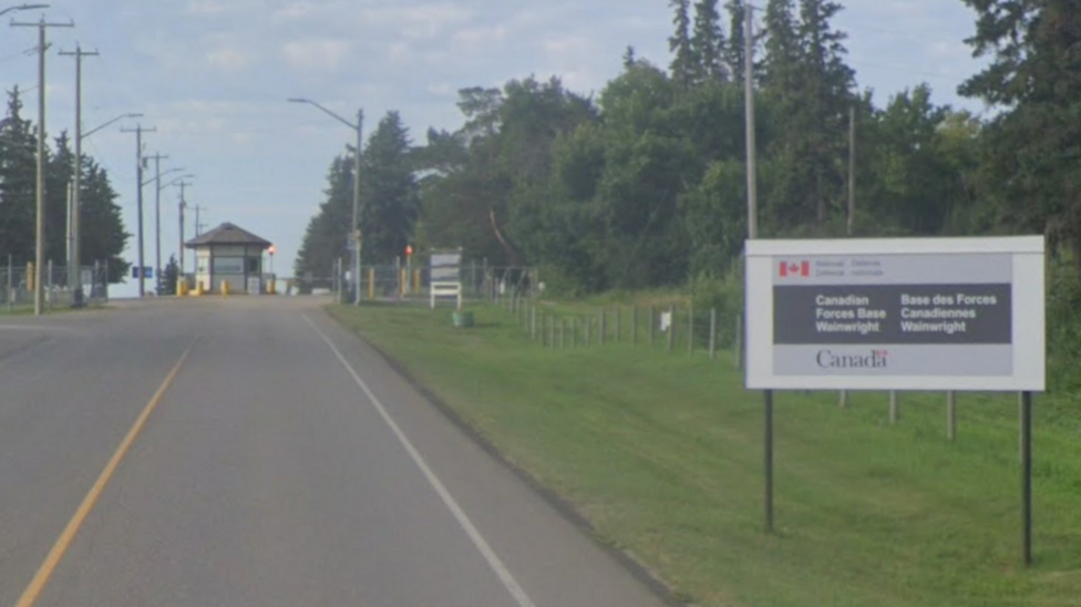 Varios muertos y heridos en incendio en base militar de Canadá