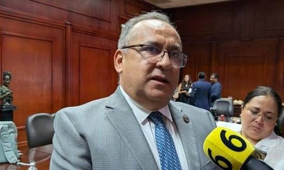 UACH acatará prohibición de comida chatarra pese a impacto en ingresos