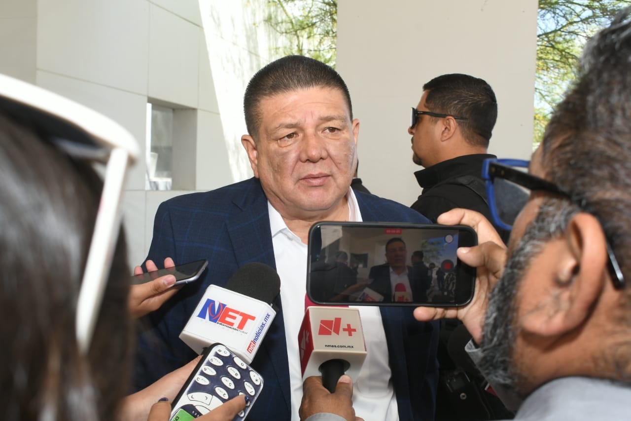 Exfiscal Jáuregui se declara inocente y critica a Maru Campos