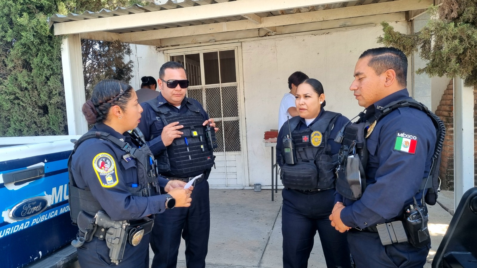 Policías de Proximidad apoyan a familias en Chihuahua Capital