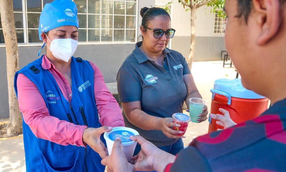 NutriChihuahua lleva alimento caliente a estudiantes de la Secundaria 3060