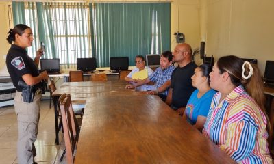 Policía Municipal ofrece pláticas D.A.R.E. para fortalecer seguridad familiar
