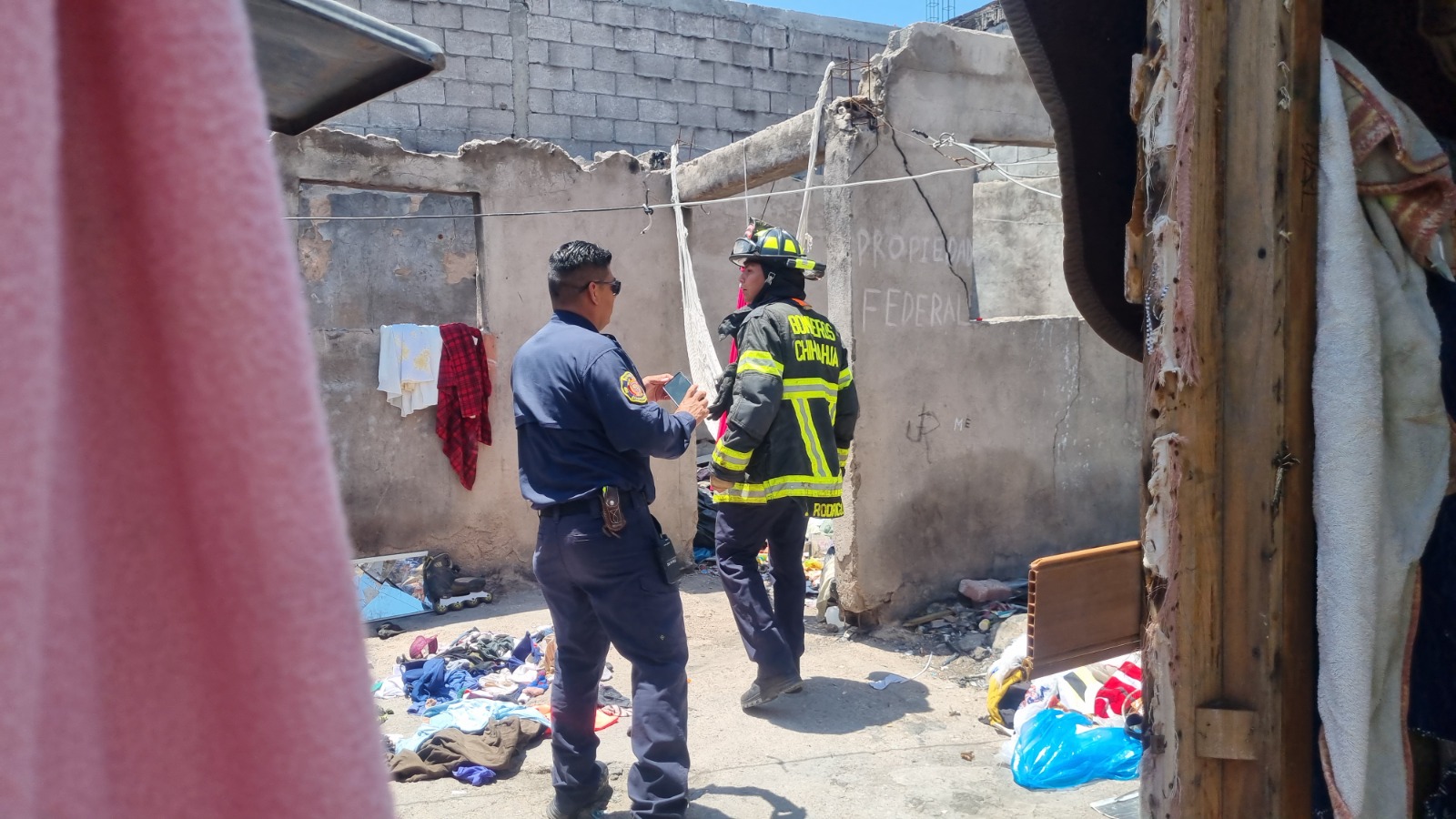 Gobierno Municipal de Chihuahua atiende predios de riesgo con demoliciones y limpieza