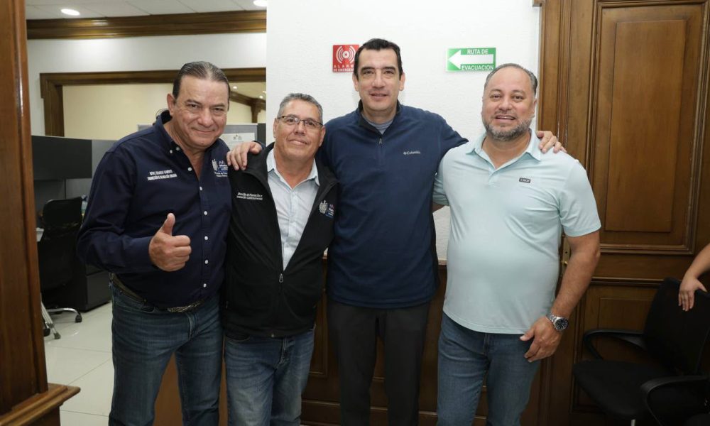 René Chavira reconoce labor del personal de Desarrollo Humano y Educación