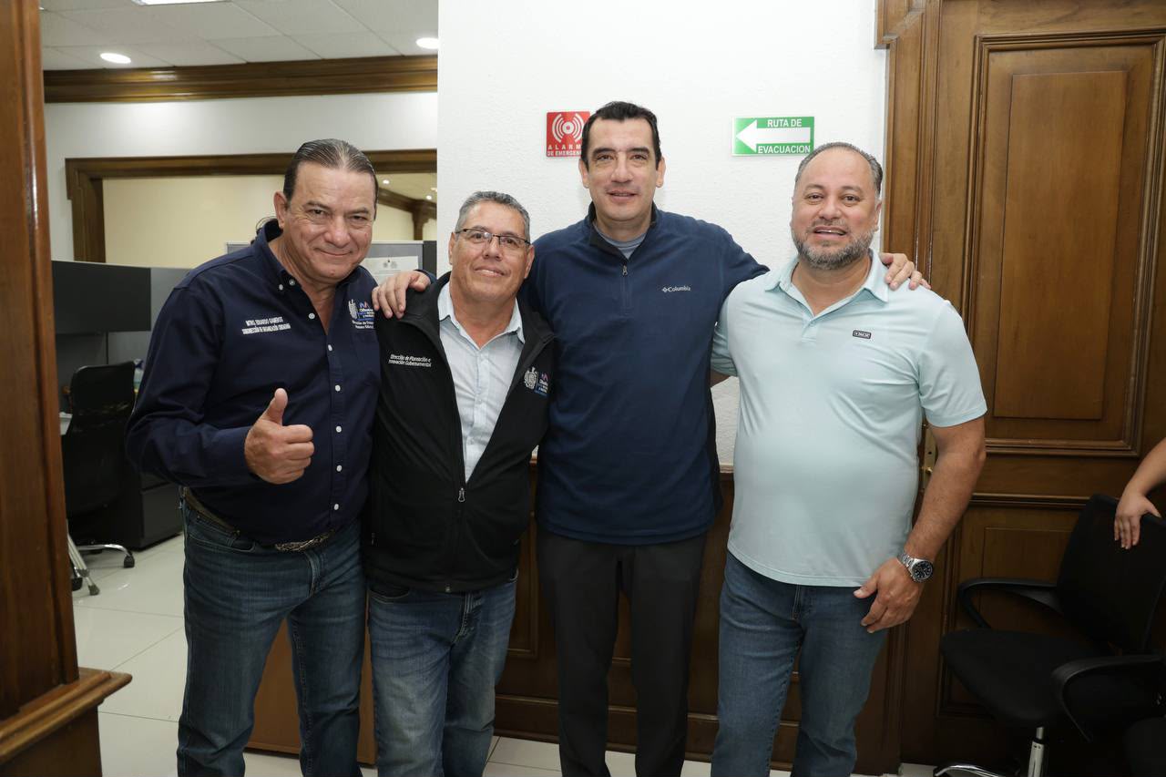 René Chavira reconoce labor del personal de Desarrollo Humano y Educación