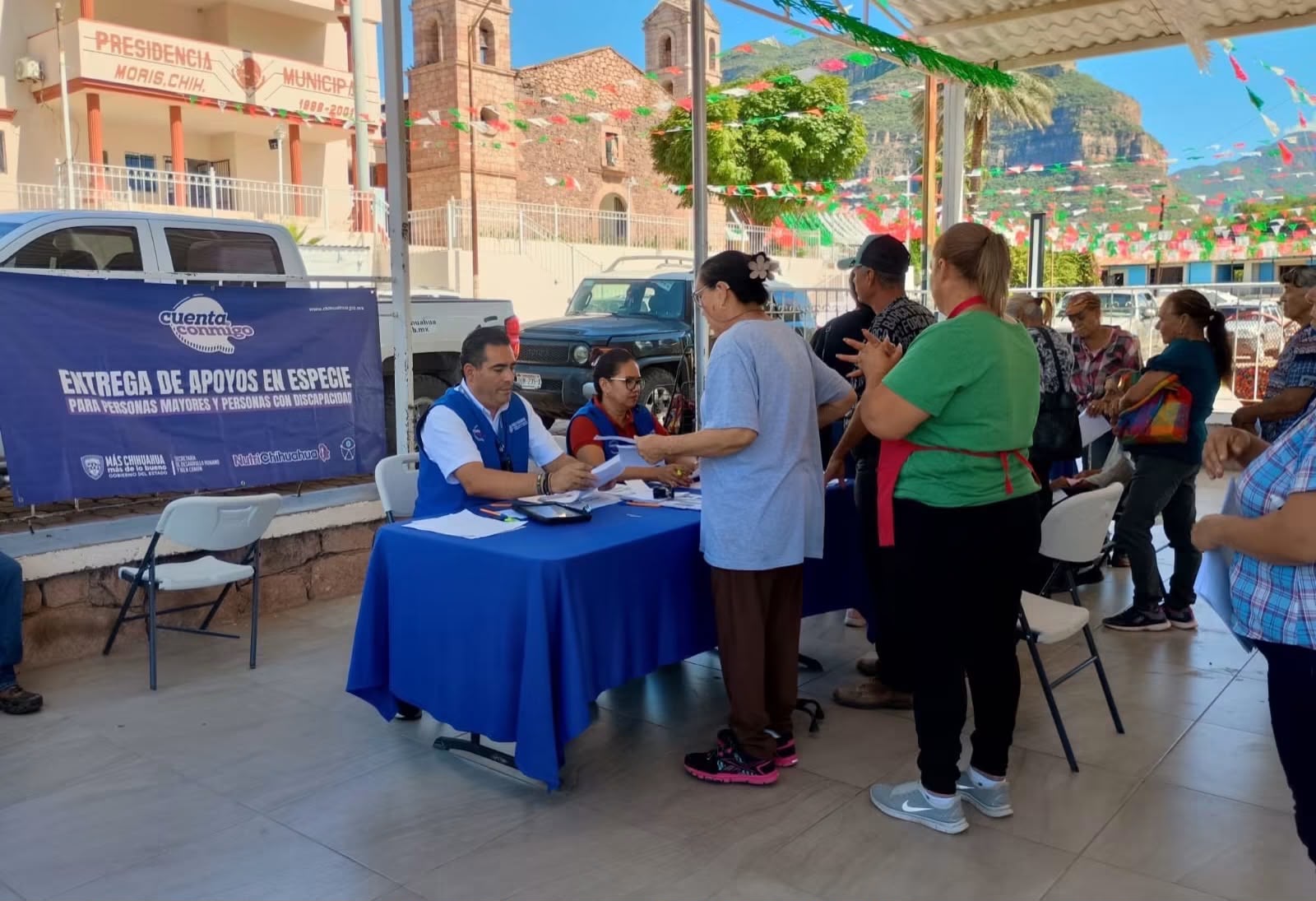 Avanza entrega de apoyos alimentarios para personas mayores y con discapacidad
