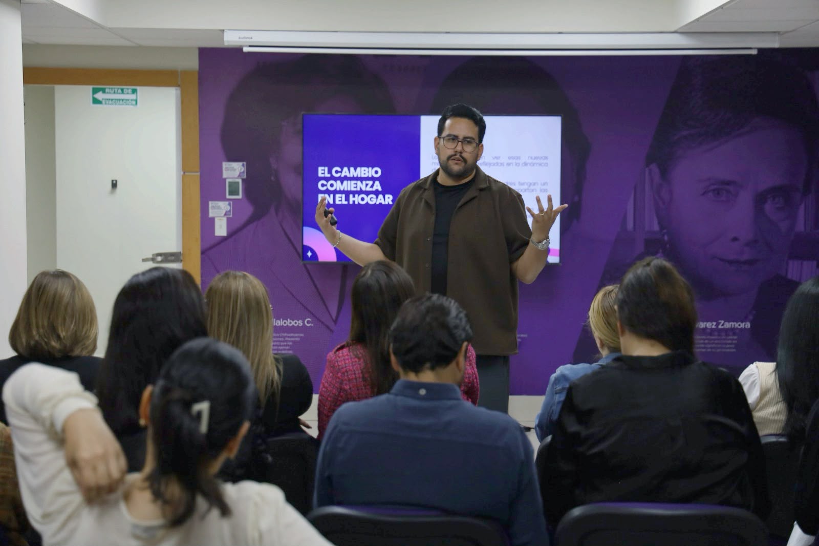 Capacita Municipio a servidores públicos para prevenir violencia política contra mujeres