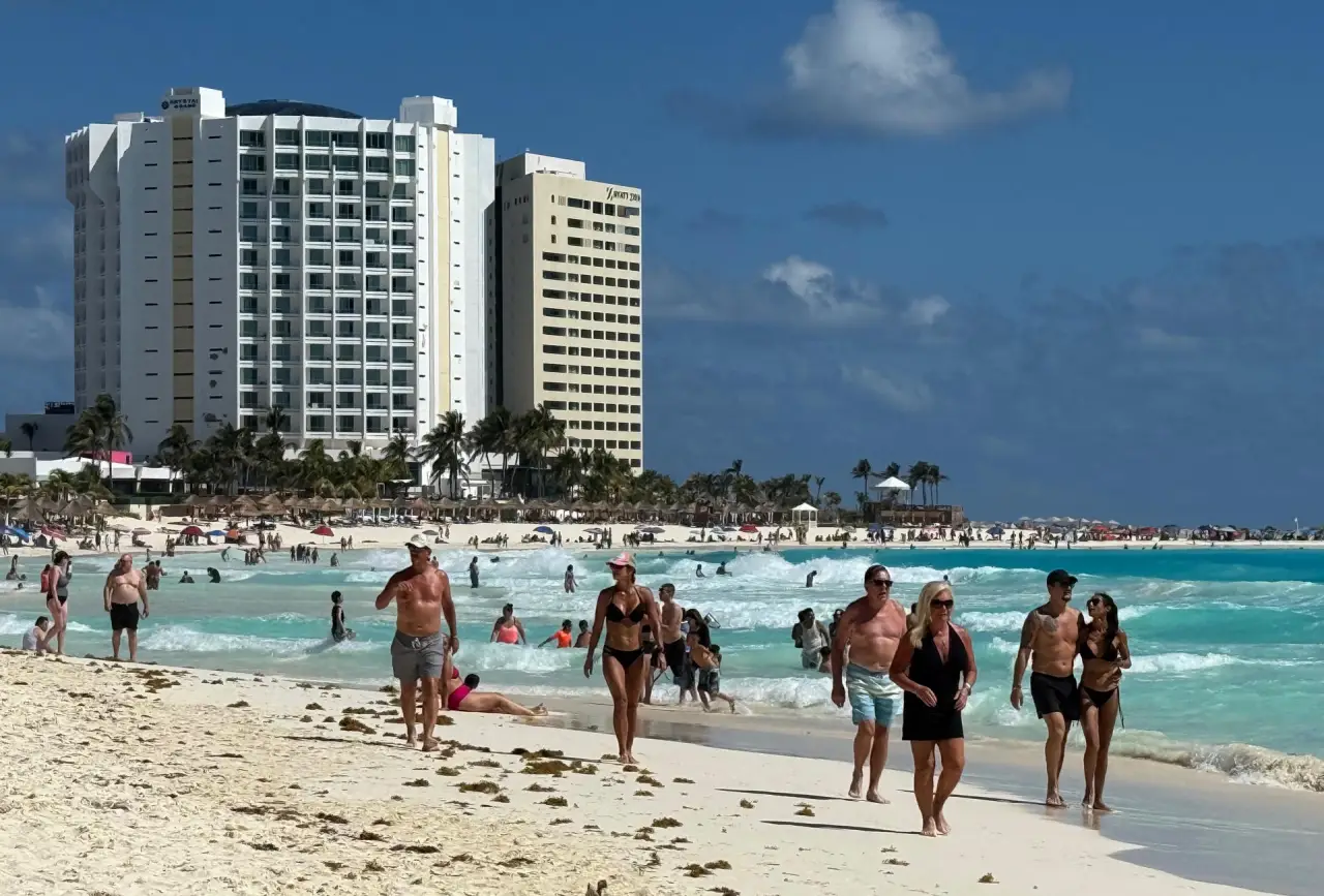 Turismo internacional en México crece 1.3% en agosto de 2026