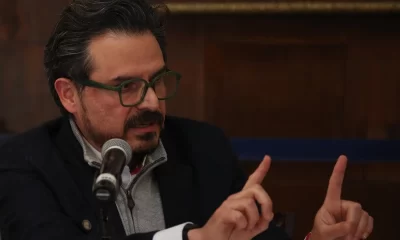 Zoé Robledo se reúne con trabajadores del IMSS antes de megamarcha nacional